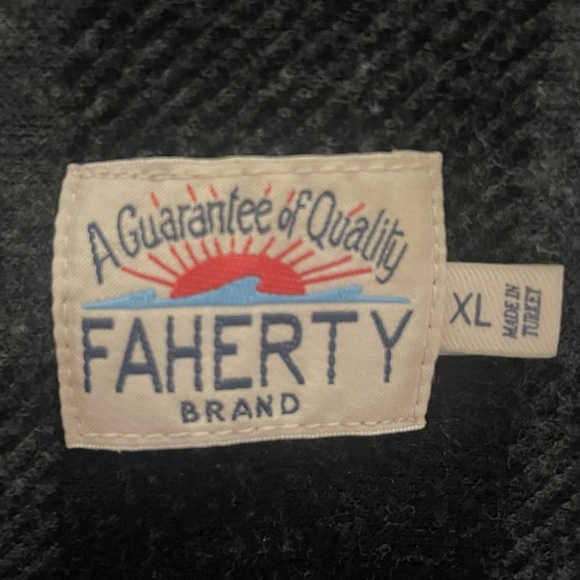 Faherty Legend Sweater Shirt in Charcoal Black Buffalo Plaid Size XL - Picture 6 of 15